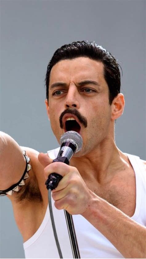 640x1136 Rami Malek As Freddie Mercury in Bohemian ...
