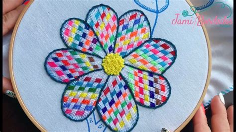 68. Bordado Fantasía Flor 16 / Hand Embroidery Flower with Fantasy ...
