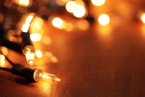 7 consejos de seguridad en la decoración de luces de Navidad – The Home ...