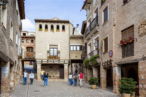 7 Pueblos bonitos de Huesca que no puedes perderte | Guía Repsol