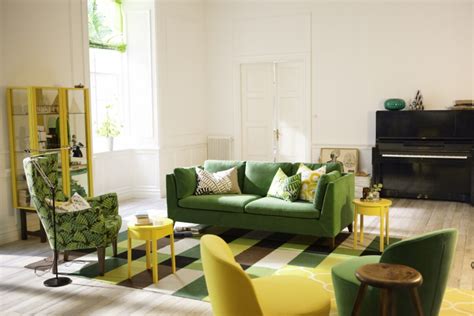 7 vitrinas Ikea que darán un plus de encanto a tu salón o ...
