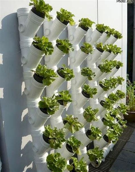70 Brilliant Ideas to Make Vertical Garden with Pipes | Jardines ...
