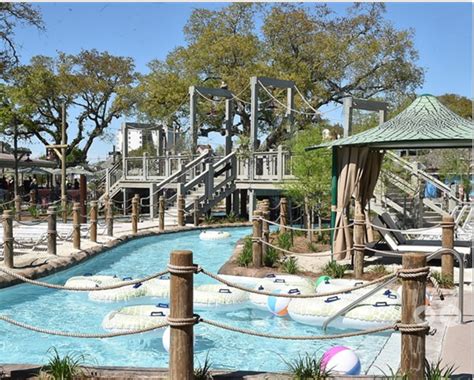 9 Best Waterparks in New Orleans