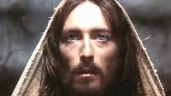 A 41 años de su estreno: Así luce el protagonista de  Jesús de Nazareth