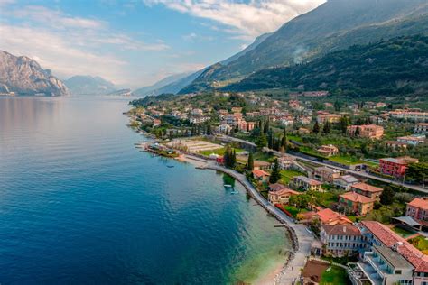 A Guide to Italy s Lakes | Italy | SopranoVillas Blog