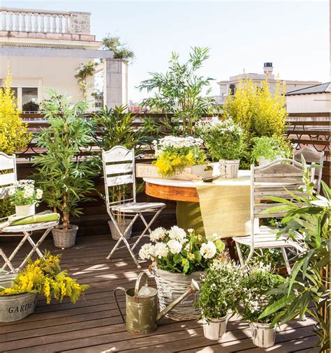 A plantar | Small balcony design, Outdoor decor, Outdoor ...