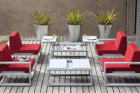 A Puzzle of Contemporary Outdoor Furniture – Adorable Home