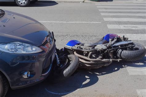 Accidentes en moto, errores que debe evitar para no tener ...