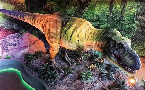 Acércate al mundo de los dinosaurios en el Museo de la ...