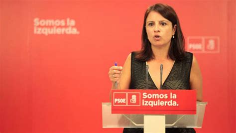 Adriana Lastra  la caga  y reconoce que lo de Pedro Sánchez, es un plagio