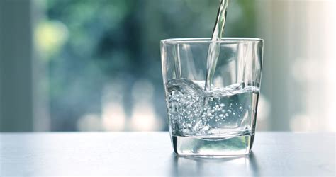 Agua pesada: diferencias con el agua ligera | Fundación Aquae