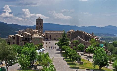 Ainsa, Huesca, España. | Pueblos de españa, Huesca, Pirineos