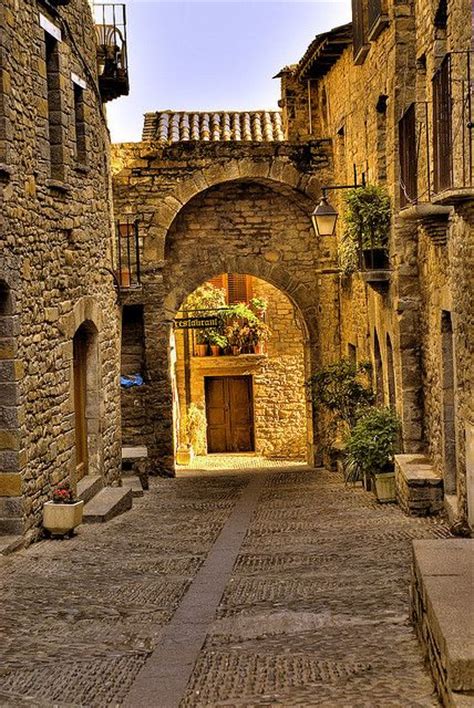 Ainsa  Huesca  | pueblos bonitos | Pinterest | Photos, Spain and Lightbox