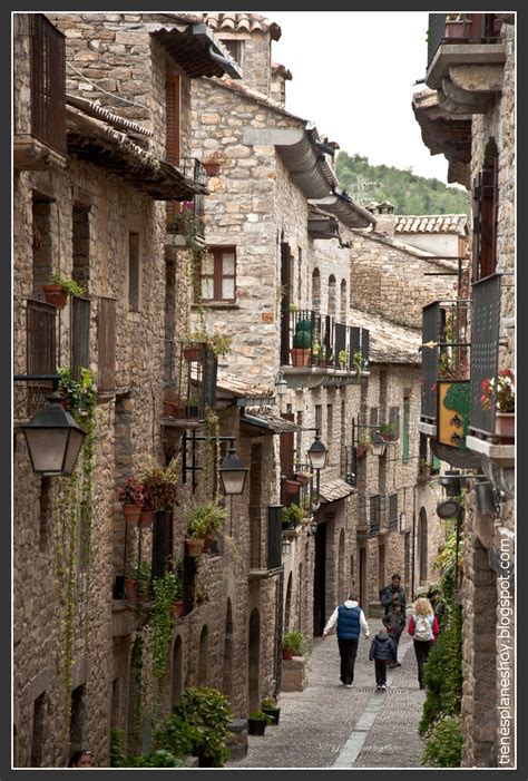 Ainsa, Huesca, Spain … | Lugares de españa, Pueblos de españa, Paisajes ...
