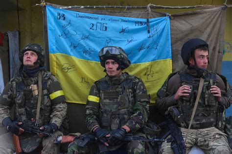 Al menos cinco militares muertos en combate en el este de Ucrania ...