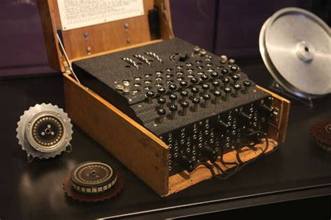 Alan Turing   Pencetus Komputer Pertama dan Pahlawan Perang Inggris