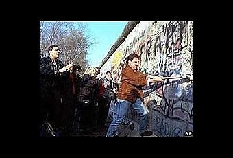 Algunos datos sobre el muro de Berlín   Paperblog