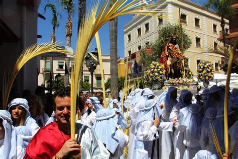 Almuñécar acuerda ayudar a las cofradías y hermandades de Semana Santa ...