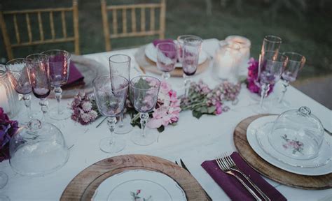 Alquiler de cristalería de color para eventos, bodas y banquetes
