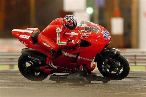 Alquiler scalextric de motos en Podium Slot   Gran Premio ...
