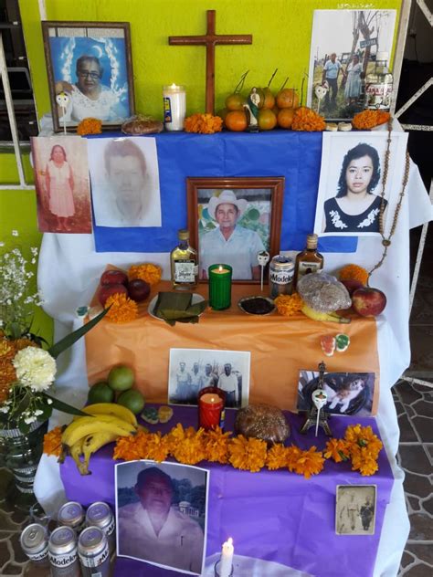 Altares de día de muertos en Moloacan, elementos y ...