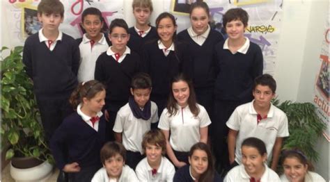 Alumnos de once años del colegio Santa María de Los ...