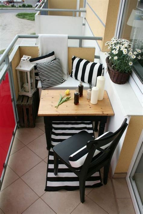Amazing 30+ Tiny Furniture Ideas for Your Small Patio ...