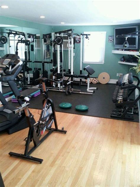 Amazing Home Gym Designs con imágenes | Sala de gimnasio en casa ...