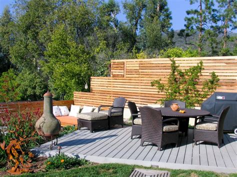 Amazing Outdoor Walls and Fences | HGTV