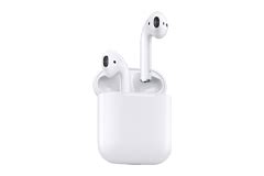 Amazon.com: Apple AirPods with Charging Case Previous Model