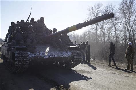 Ambas partes han violado las leyes de guerra en Ucrania según Amnistía ...