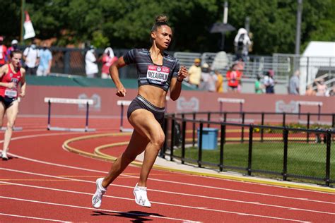 American McLaughlin breaks women s 400m hurdles world record | Reuters