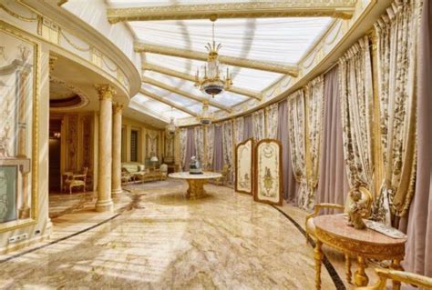 An Extravagant $100 Million House in Moscow  24 pics ...