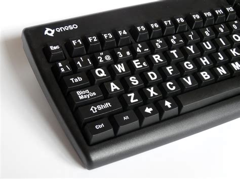 Análisis del teclado de teclas grandes Titán | TecnoAccesible