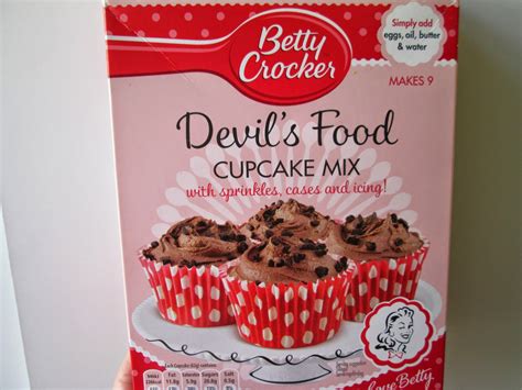 ando enreando: Probamos los Cupcakes Betty Crocker de ...