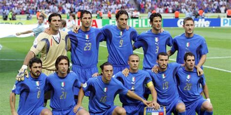 Andrea Pirlo y otros campeones del Mundial de Italia 2006 ...