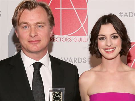 Anne Hathaway declara que Christopher Nolan no permite ...