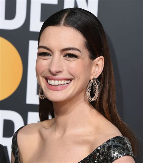 Anne Hathaway Left The Best Comment On Brie Larson s ...