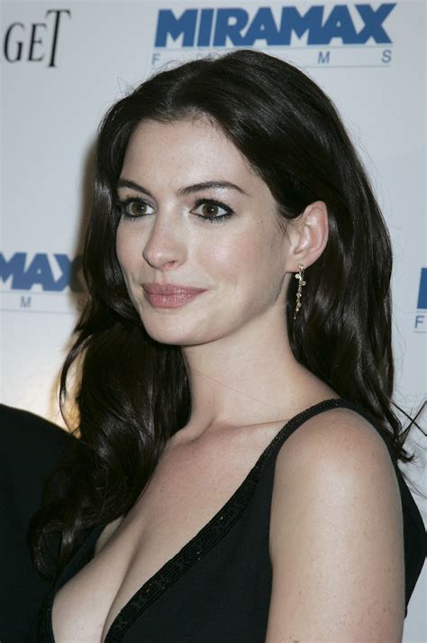 Anne Hathaway pictures gallery  23  | Film Actresses