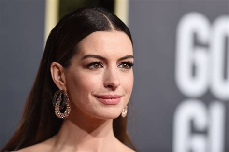 Anne Hathaway s Quotes on Past Insecurities People Jan ...