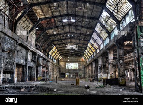 Antigua fábrica hall, HDR vivid image Fotografía de stock   Alamy