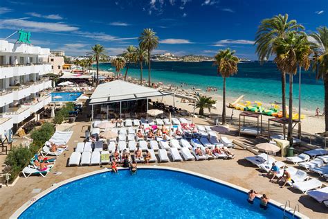 Apartamentos en Playa d en Bossa, Ibiza | Ibiza Spotlight