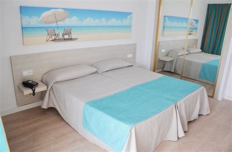 Apartamentos Playa Moreia, S Illot  Mallorca    Atrapalo.com