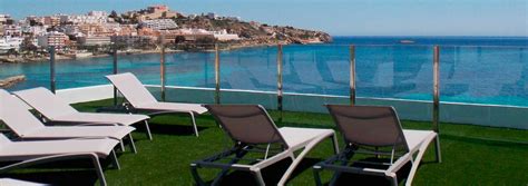Apartamentos turísticos en Playa de Figueretas, Ibiza ...