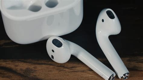 Apple AirPods review: Do they actually stay in your ears?