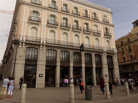Apple cierra todas sus tiendas en Madrid por el fuerte ...