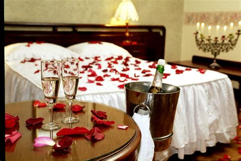 Aprende a decorar tu dormitorio para una noche romántica ...