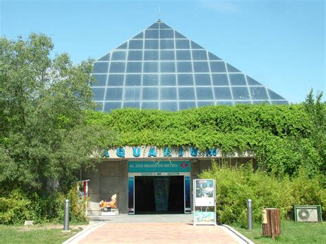 Aquarium Building at Madrid Zoo Aquarium, 26/05/11   ZooChat