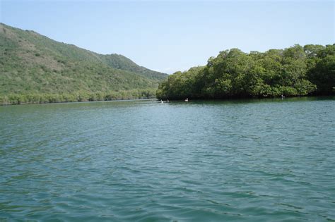 Archivo:Laguna de la Cienaga.JPG   Wikipedia, la enciclopedia libre