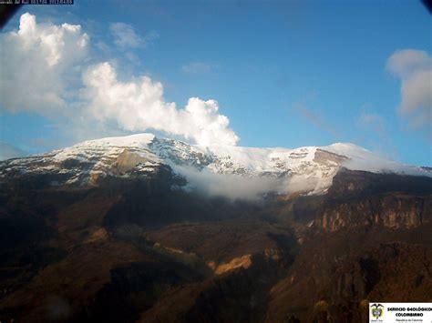 Areas downstream of Nevado del Ruiz on preventive Red alert